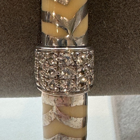 Vintage Angelique De Paris Mata Hari Cream and Sterling Bangle Bracelet. EUC - Picture 4 of 6